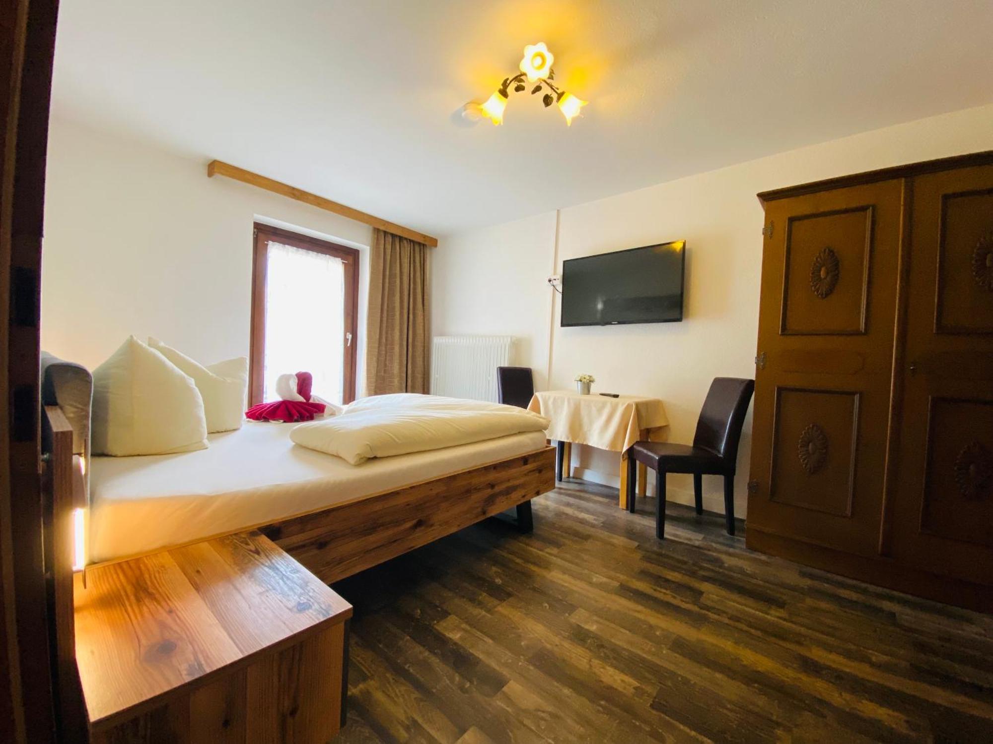Pension Jagerhof - Sommercard Inkl - 5 Min Zum Hochzeiger Jerzens Exterior foto